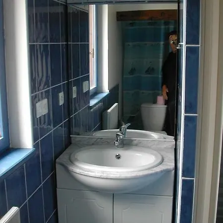 Gite Pour 2 Personnes * Ploemeur